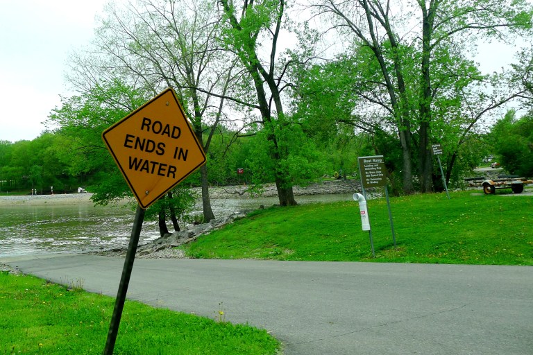 The road sign that need no further explanation to understand its meaning.